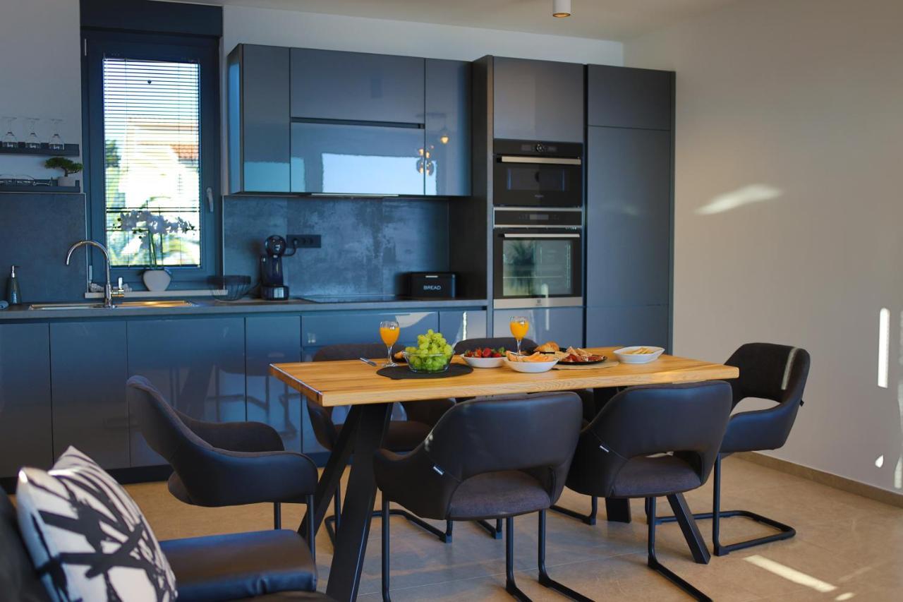 Dinary Penthouse Apartment Vir Ngoại thất bức ảnh